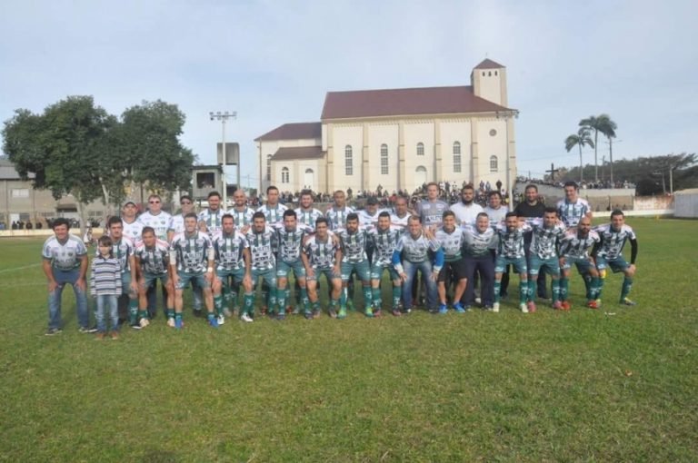 Sul América/Revoredo é o campeão municipal do futebol amador