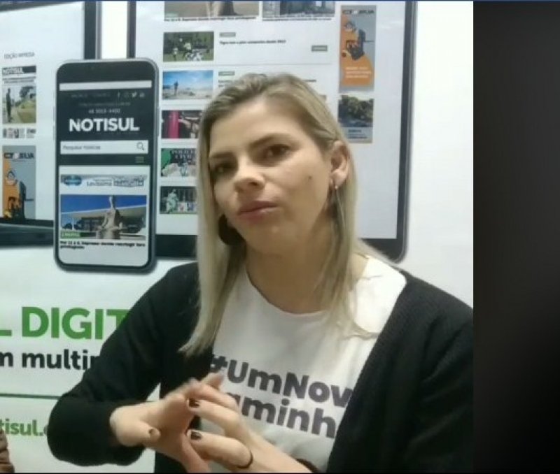 ex-vereadora-tati-teixeira-afirma-que-legislara-por-todo-o-sul-do-estado-1 Além de legisladora por Criciúma, Tati comandou de maneira interina a prefeitura da cidade carbonífera