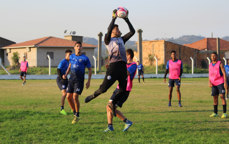 fio-avalia-evolucao-gradativa-do-elenco-para-a-copa-sc-0