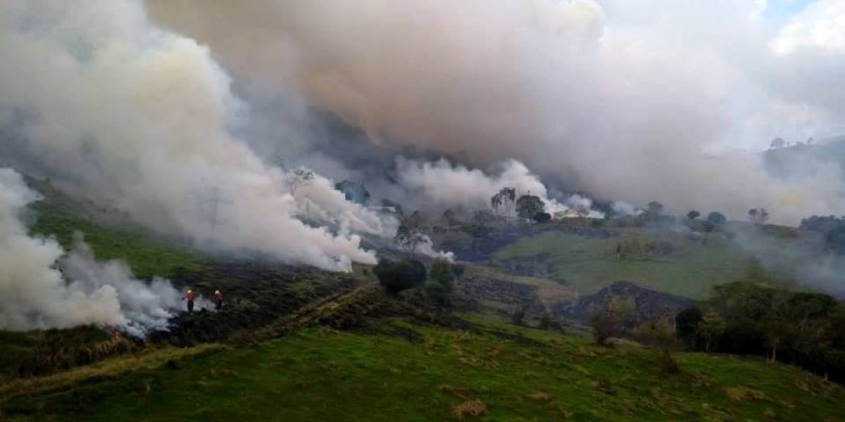 gravatal-bombeiros-sao-chamados-para-auxiliar-em-incendio-em-vegetacao-1