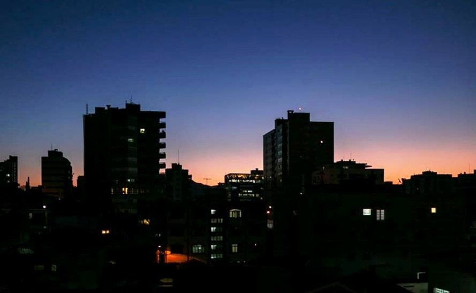 temperatura-despenca-a-partir-desta-quinta-feira-1 Foto: Wilson Schuelter/ Anoitecer em Tubarão