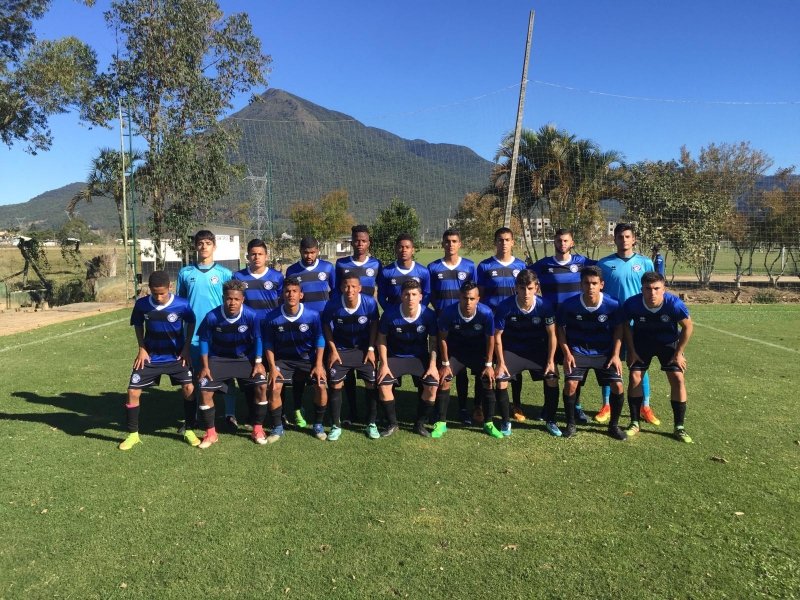 tubarao-vence-o-figueirense-por-4-a-1-e-conquista-o-titulo-simbolico-do-primeiro-turno-do-catarinense-sub-17-1