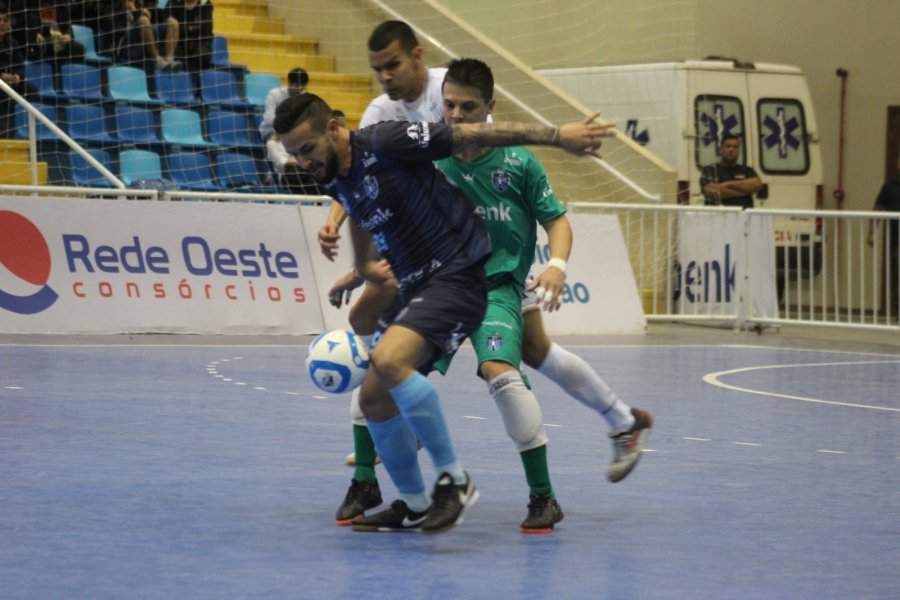 em-jogo-de-12-gols-tubarao-fica-no-empate-com-joacaba-1