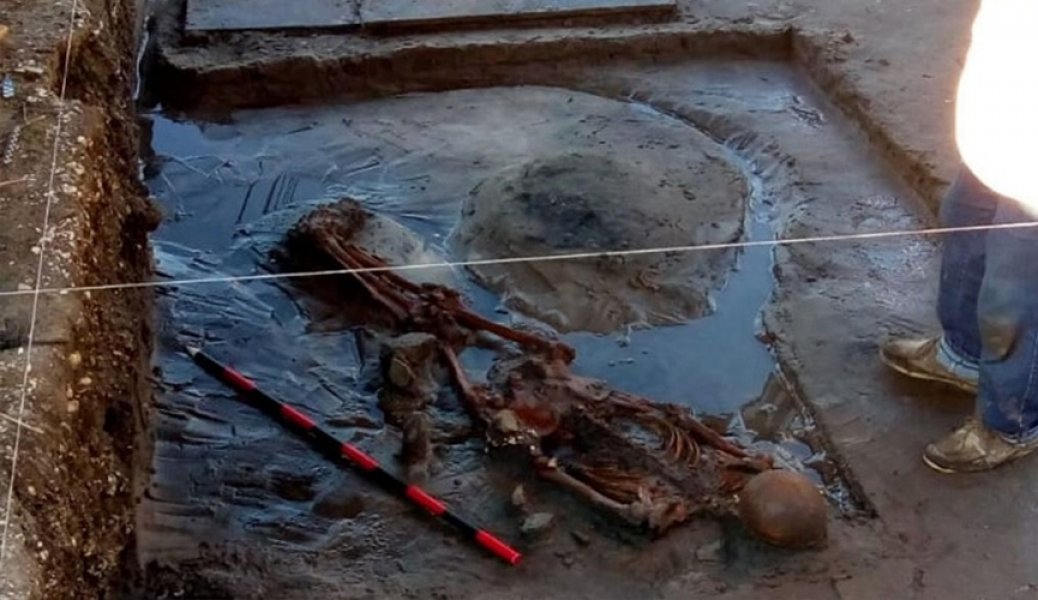 esqueleto-de-tres-mil-anos-e-descoberto-durante-obra-de-transito-em-florianopolis-1