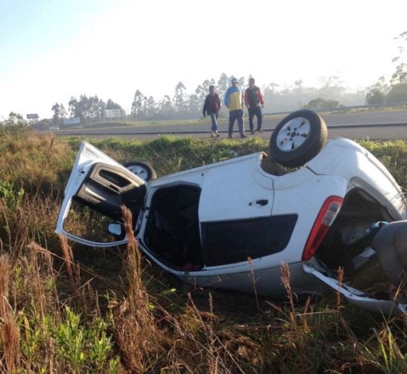 icara-seis-pessoas-ficam-feridas-em-acidente-na-via-rapida-1