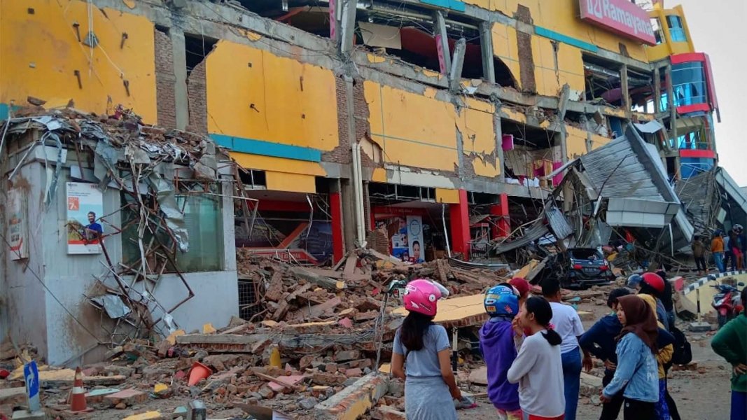 internacional-numero-de-mortos-na-indonesia-sobe-para-832-1