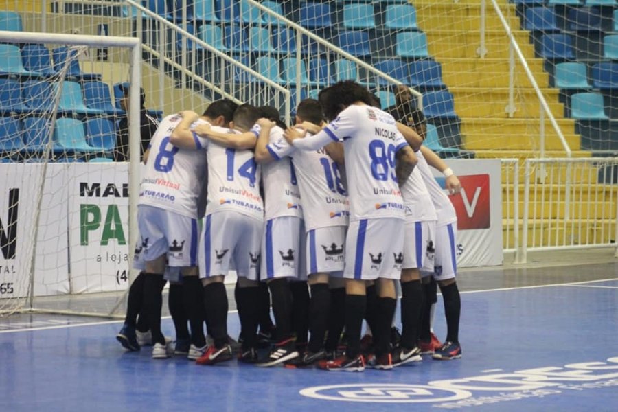 liga-futsal-tubarao-joga-pela-classificacao-1