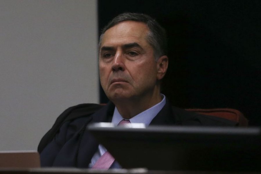 ministro-do-tse-proibe-pt-de-apresentar-lula-como-candidato-1