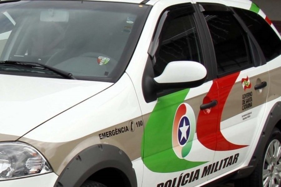 policia-militar-localiza-carro-roubado-1