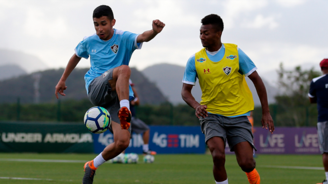 tres-jogos-encerram-23a-rodada-do-brasileirao-nesta-quinta-veja-duelos-1 Último treino do Fluminense antes da partida com o Vitória no Maracanã, hoje às 19 horas