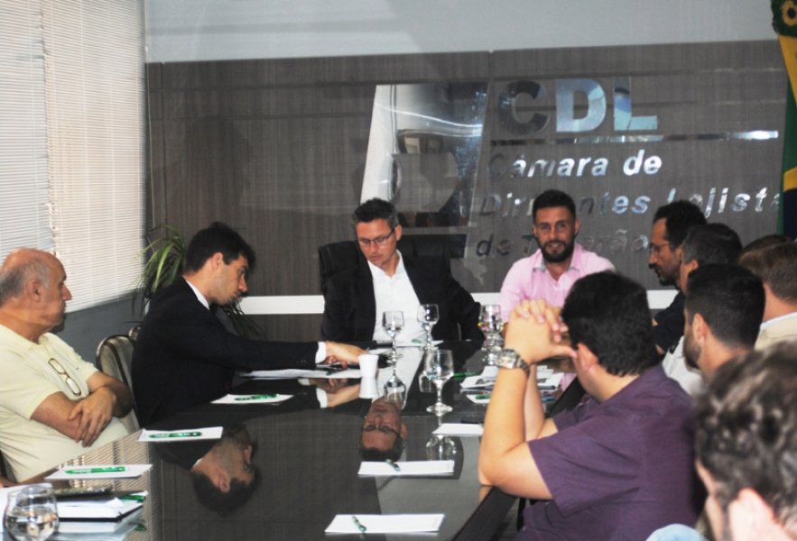 candidatos-do-psl-participam-de-encontro-na-cdl-tubarao-1