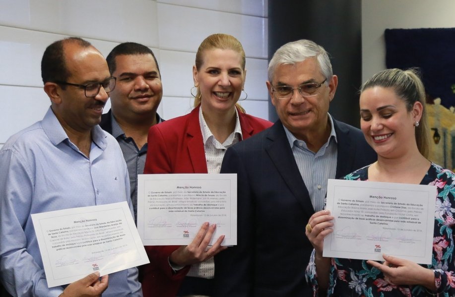 educacao-mais-mil-professores-para-o-ensino-medio-serao-chamados-no-estado-1