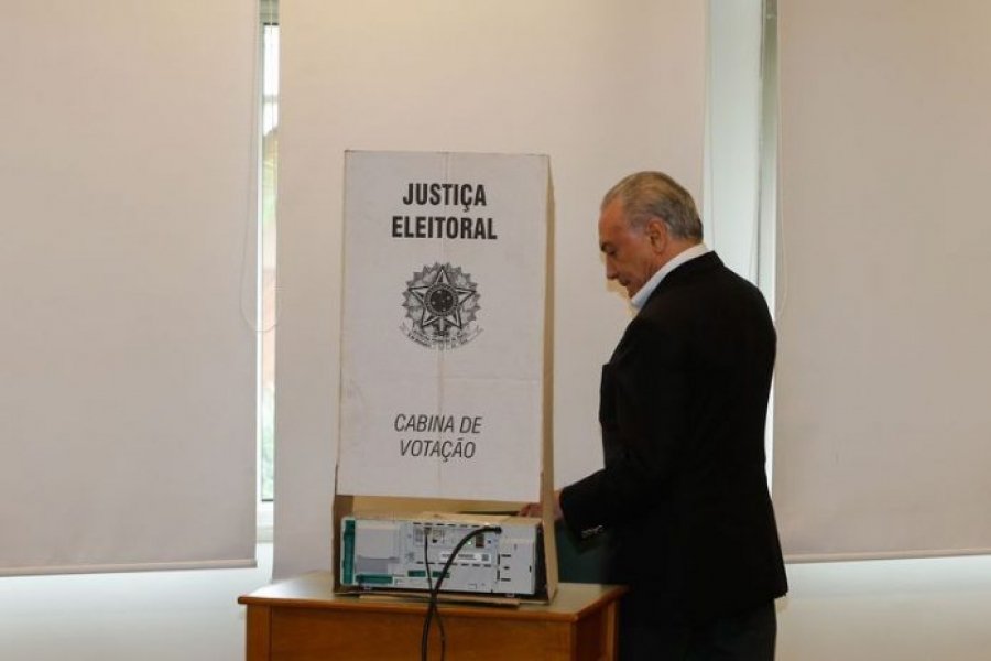 temer-vota-e-diz-que-transicao-comeca-amanha-1