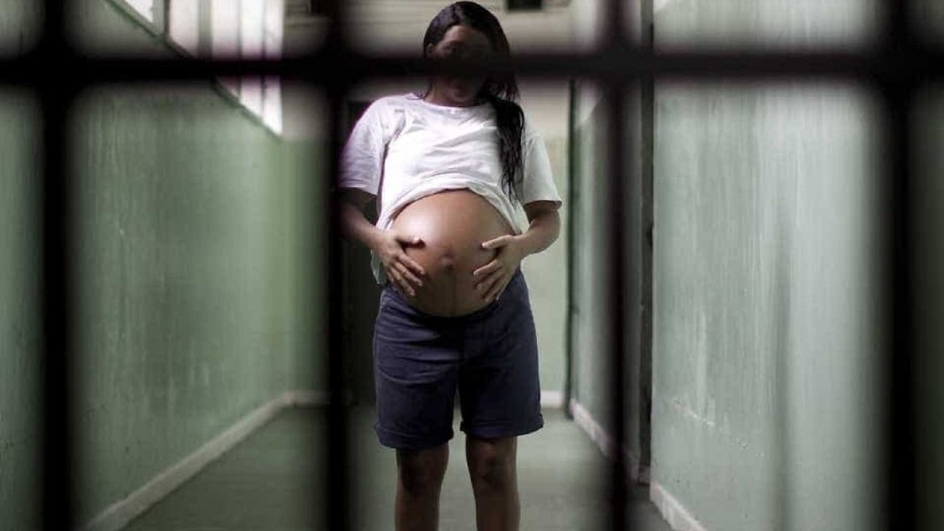 camara-aprova-prisao-domiciliar-para-gestantes-e-maes-1