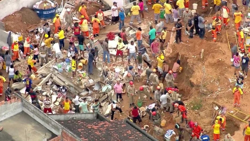 deslizamento-de-morro-deixa-mortos-e-feridos-no-rio-1
