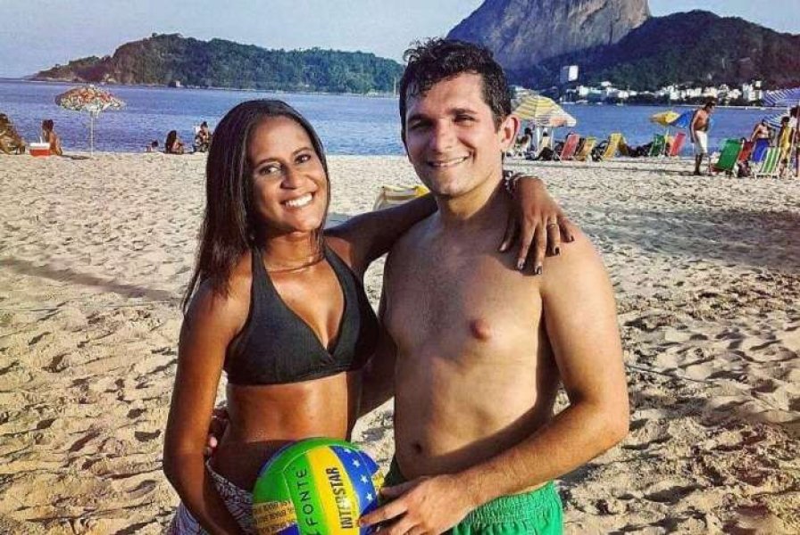 mulher-e-morta-a-facada-na-porta-de-casa-no-rj-ex-marido-e-principal-suspeito-1