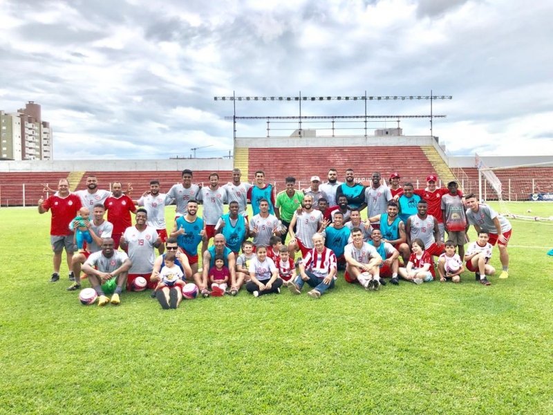 na-vespera-da-final-hercilio-luz-recebe-o-carinho-da-torcida-1