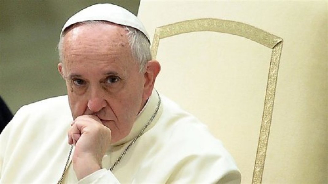 apos-renuncia-de-diretores-de-imprensa-papa-francisco-nomeia-interino-1