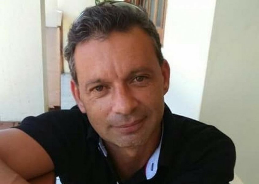 carro-de-taxista-assassinado-e-encontrado-com-marcas-de-sangue-em-joinville-0