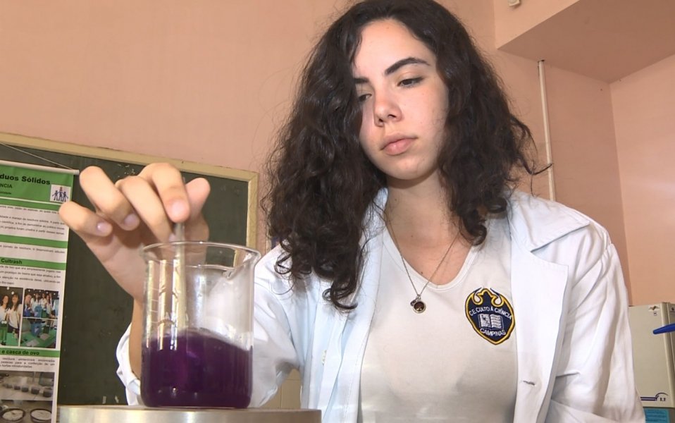 brasileira-de-16-anos-cria-canudo-biodegradavel-e-ira-apresenta-lo-nos-emirados-arabes-1