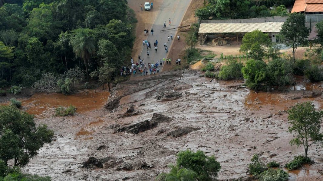 brumadinho-risco-de-rompimento-e-real-e-agua-descera-sem-freio-diz-defesa-civil-1