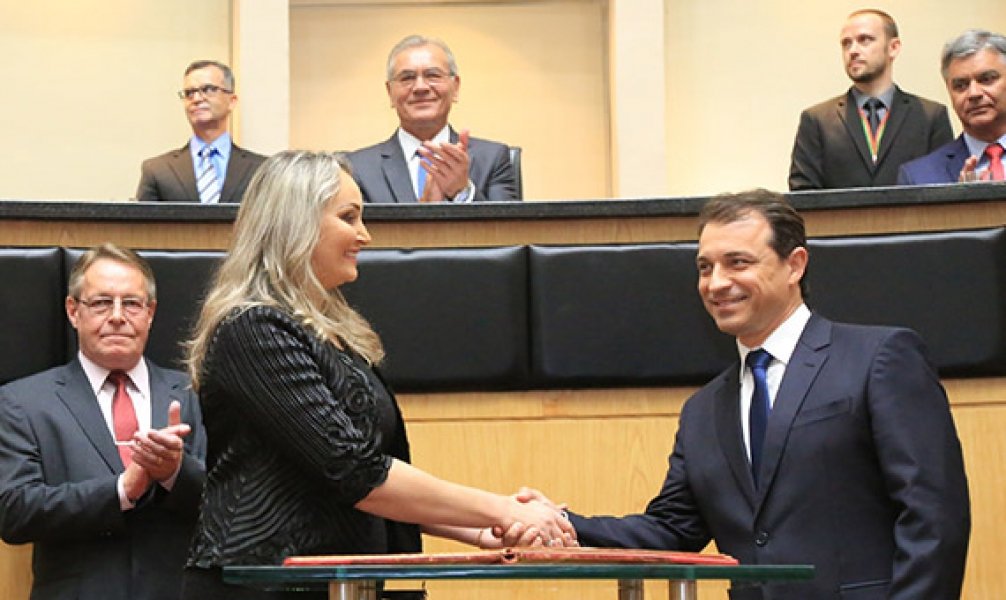 combate-a-corrupcao-eficiencia-transparencia-e-investimentos-em-infraestrutura-serao-a-marca-do-governo-moises-e-daniela-1