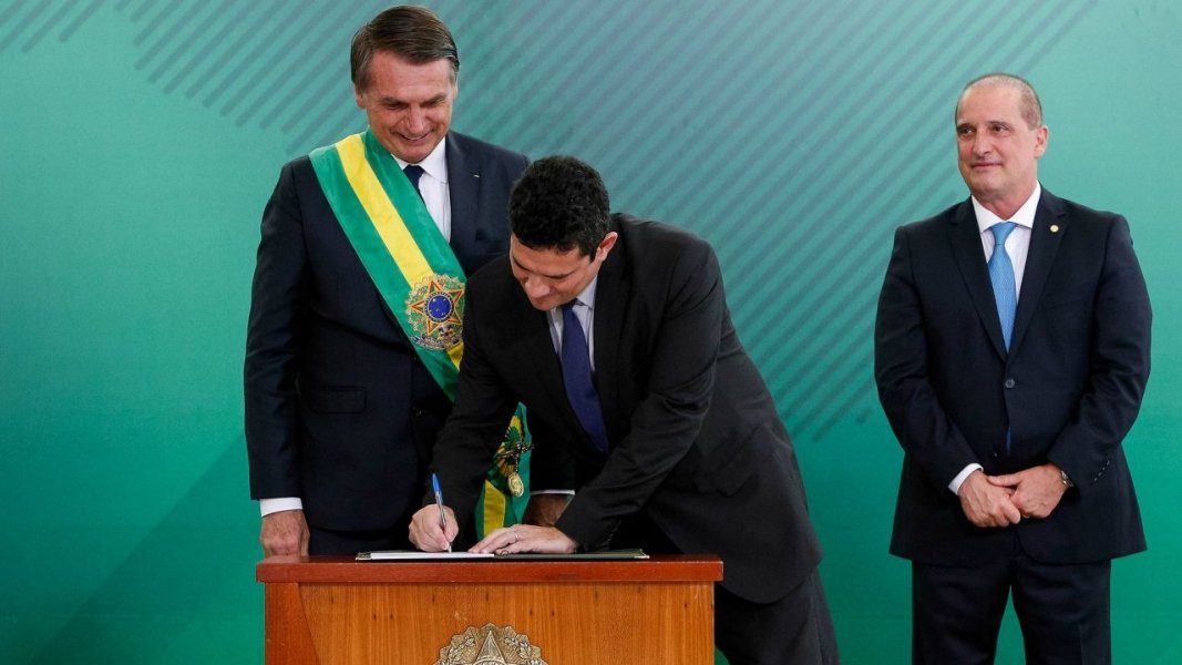 em-posse-moro-diz-que-prioridade-sera-enviar-projeto-de-lei-anticrime-1