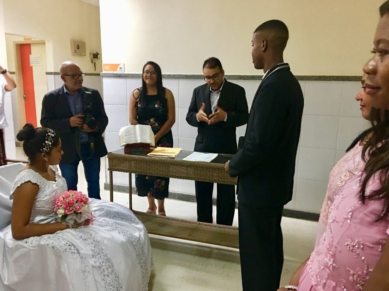 jovem-de-16-anos-casa-em-hospital-na-bahia-1h30-apos-dar-a-luz-1