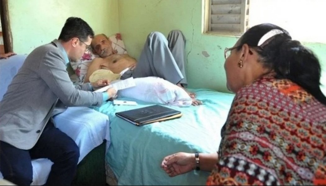 juiz-vai-ate-a-casa-de-idoso-para-lhe-conceder-aposentadoria-1