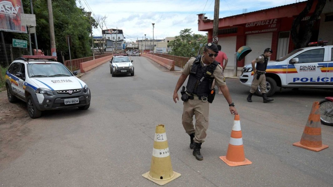 moradores-se-dividem-entre-deixar-casa-e-permanecer-em-brumadinho-1