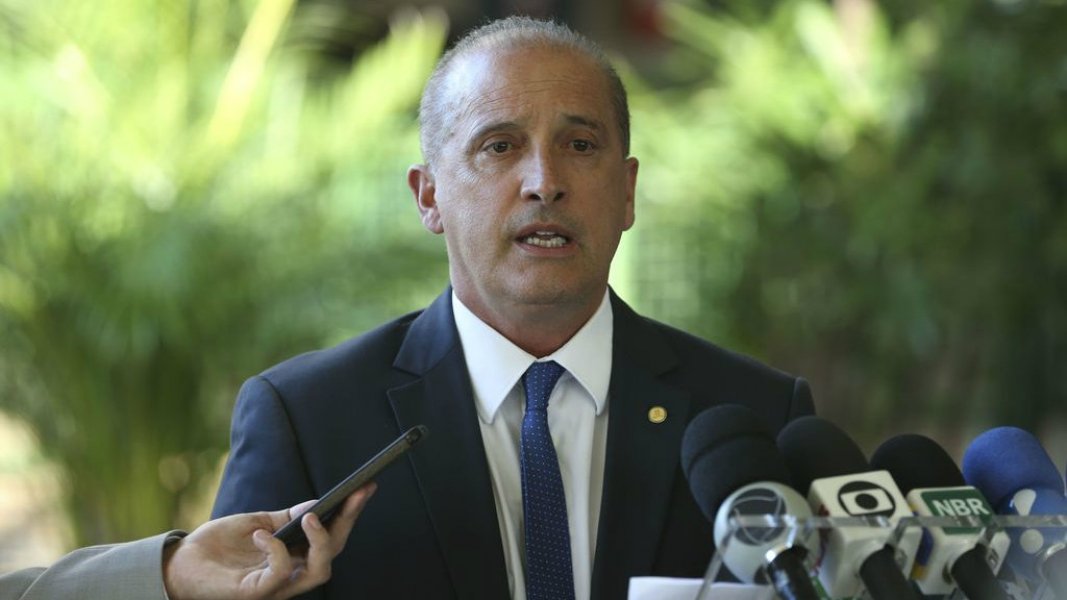 onyx-anuncia-exoneracao-de-300-comissionados-da-casa-civil-1