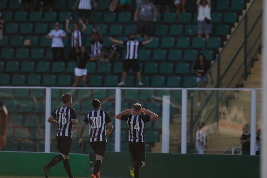 figueirense-derrota-o-hercilio-luz-e-volta-a-vencer-no-catarinense-0