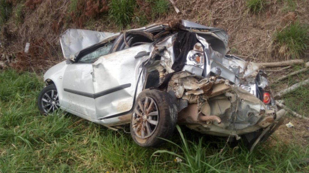 morre-jovem-de-21-anos-apos-capotamento-de-carro-em-taio-1