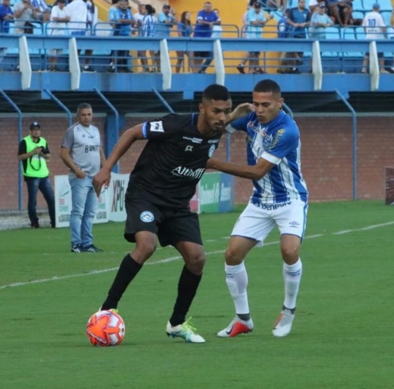 avai-vence-o-tubarao-na-ressacada-e-mantem-a-lideranca-do-catarinense-1