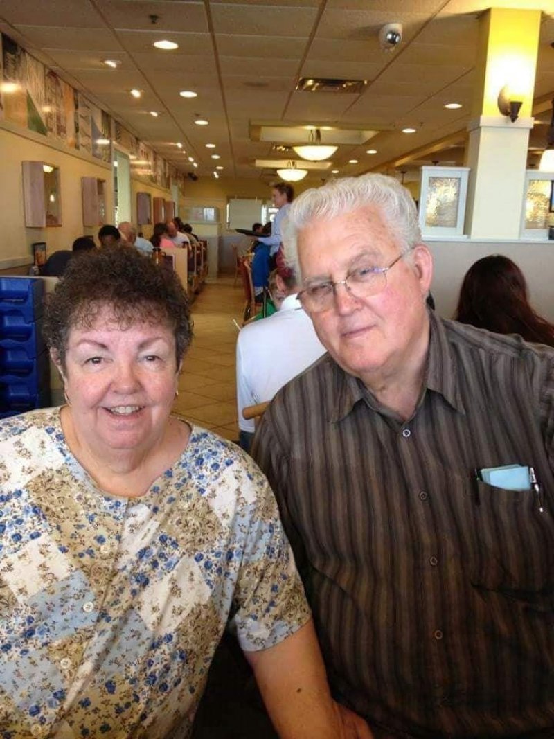 casal-morre-de-maos-dadas-com-horas-de-diferenca-apos-56-anos-de-casamento-1