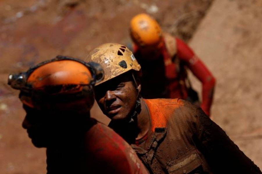 colunista-espanhol-sugere-nobel-da-paz-para-bombeiros-de-brumadinho-1