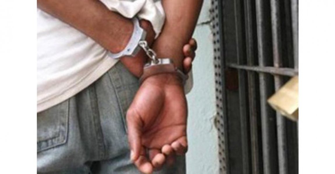 embriagado-jovem-xinga-policiais-em-imbituba-e-preso-nao-consegue-pagar-fianca-e-dorme-na-cadeia-1