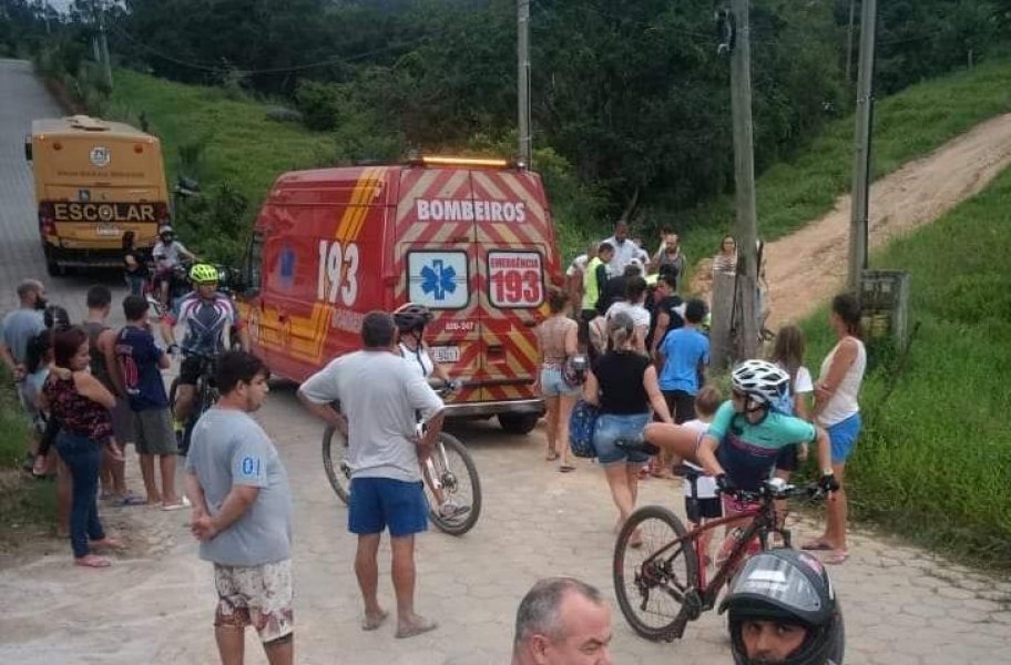 estudante-tem-braco-prensado-em-colisao-em-pescaria-brava-1