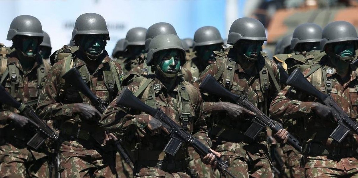 exercito-mantem-solenidades-pelo-golpe-de-1964-ate-que-defesa-e-forcas-emitam-parecer-1