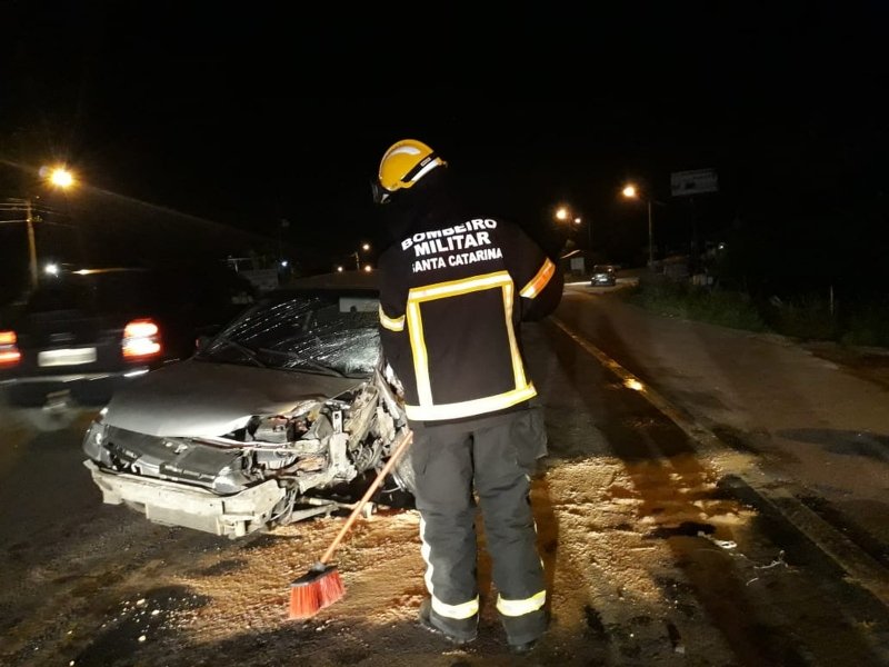 giro-pelo-estado-tres-carros-se-envolvem-em-acidente-na-br-280-e-sete-pessoas-ficam-feridas-1