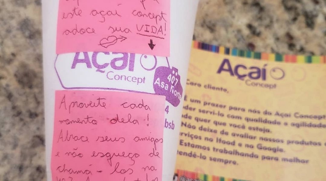 loja-de-acai-recebe-resposta-emocionante-de-cliente-com-depressao-apos-mandar-bilhete-motivacional-1