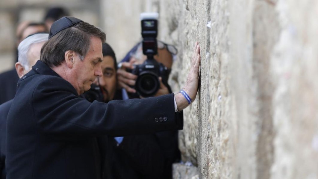bolsonaro-visita-muro-das-lamentacoes-com-netanyahu-e-rompe-tradicao-diplomatica-1