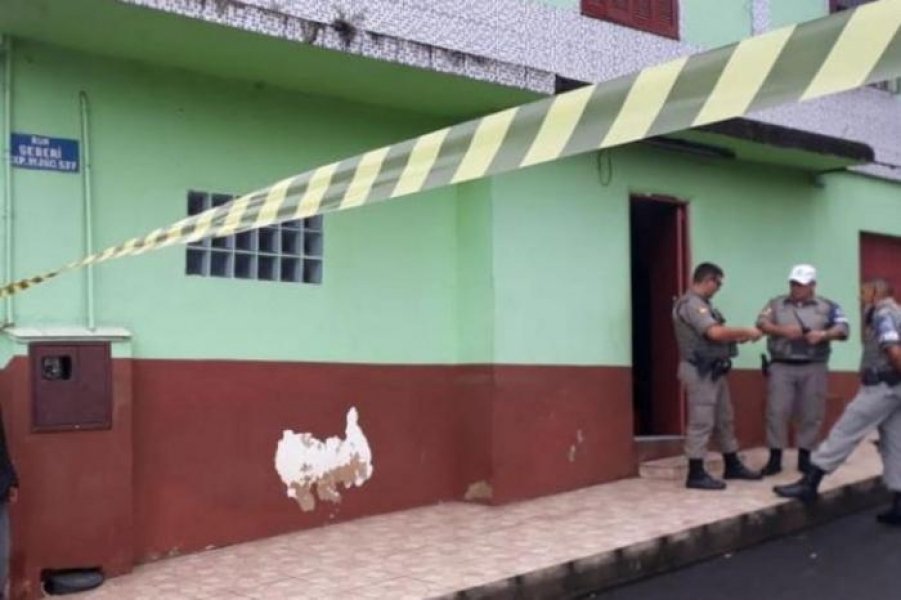 dono-de-mercado-reage-a-assalto-e-mata-criminoso-a-tiros-em-porto-alegre-1
