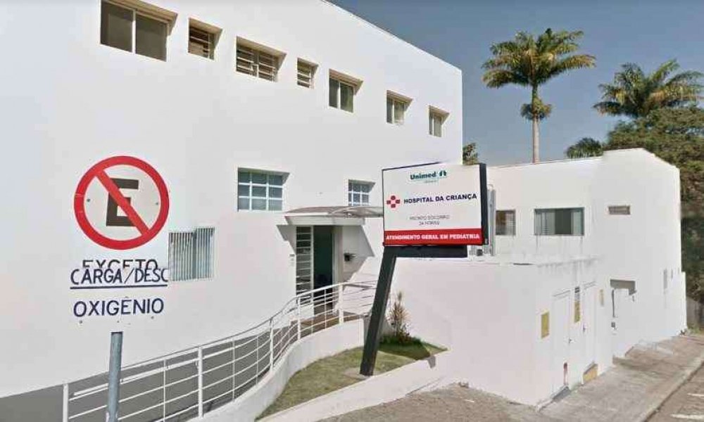 pai-espanca-filho-de-3-anos-que-brincava-com-batom-em-mg-1