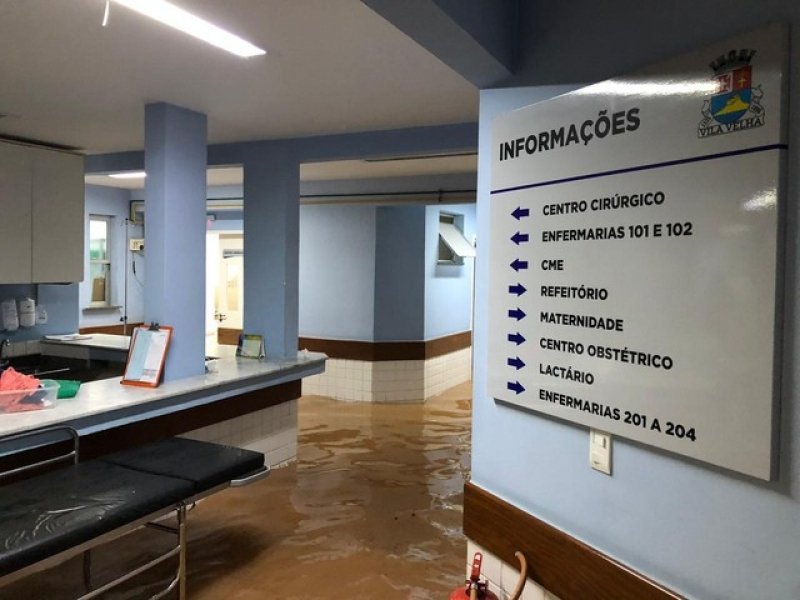 chuva-interdita-rodovias-fecha-maternidade-e-derruba-muros-na-grande-vitoria-ha-70-desabrigados-1