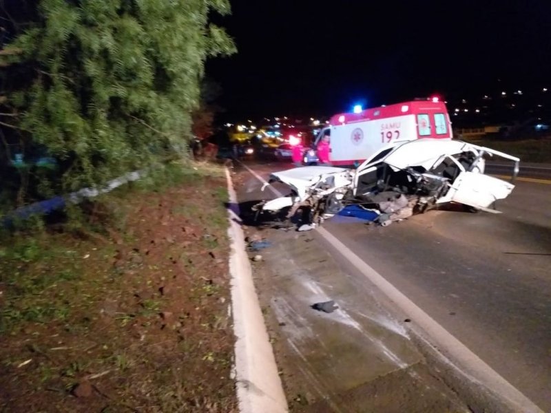 em-sc-duas-pessoas-morrem-em-acidente-na-br-282-1