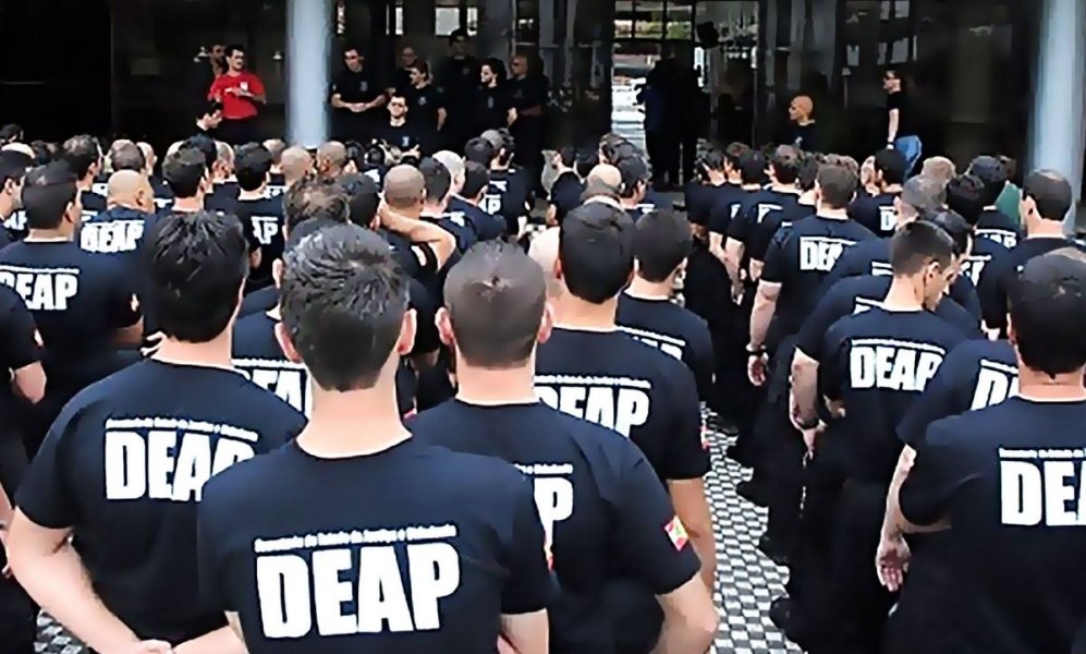 governo-de-sc-anuncia-concurso-publico-com-600-novas-vagas-para-agentes-penitenciarios-1