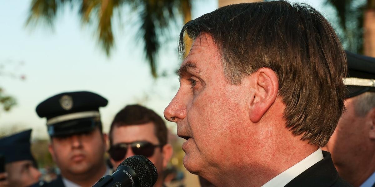 bolsonaro-diz-em-discurso-que-la-na-frente-todos-votarao-nele-1