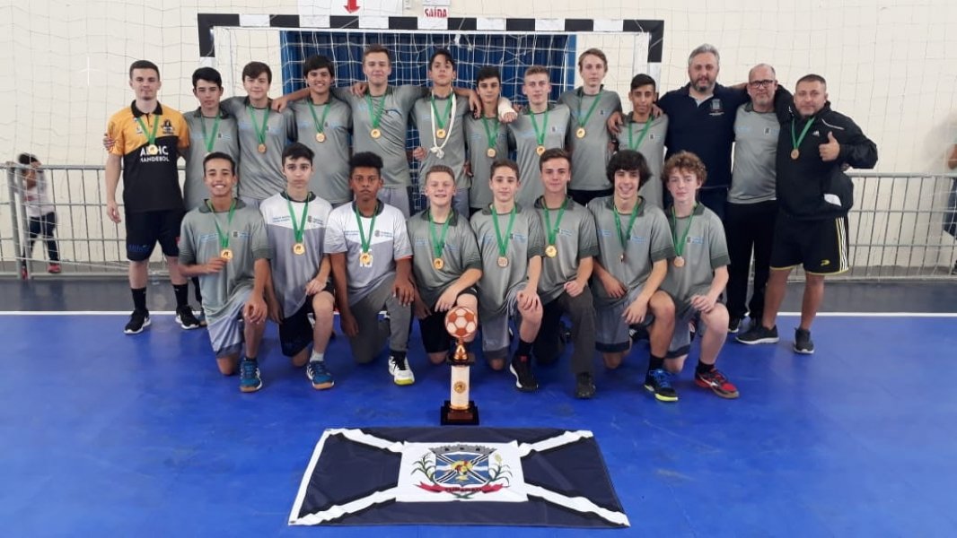 brasileiro-de-handebol-tubarao-conquista-3o-lugar-no-campeonato-1 Prefeitura de Tubarão/Divulgação/Notisul