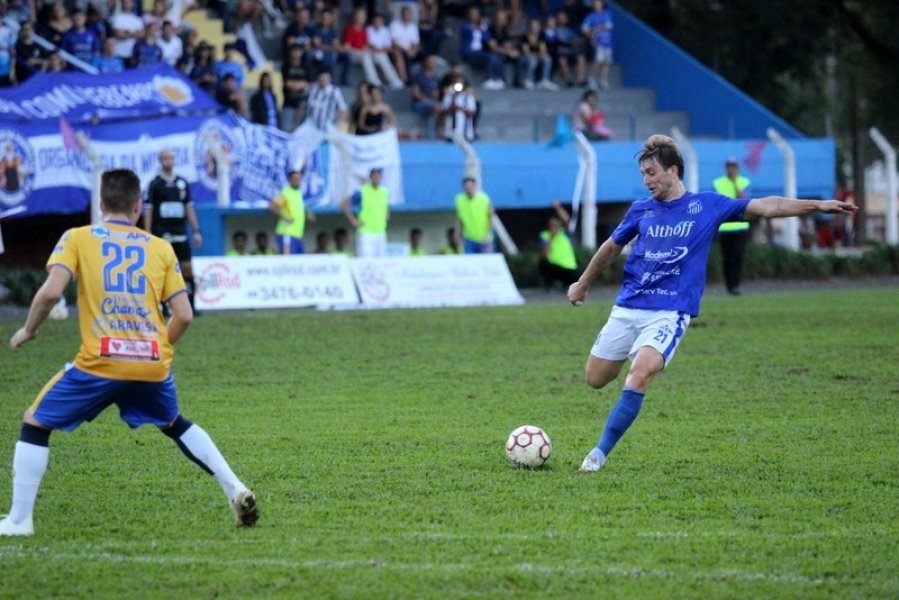 liga-tubaronense-de-futebol-final-entre-caravaggio-e-metropolitano-ocorre-neste-domingo-30-1 Portal Veneza/Divulgação/Notisul